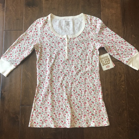 Juicy Couture Tops - 🦋 NWT JUICY COUTURE PINK FLORAL THERMAL TOP SM